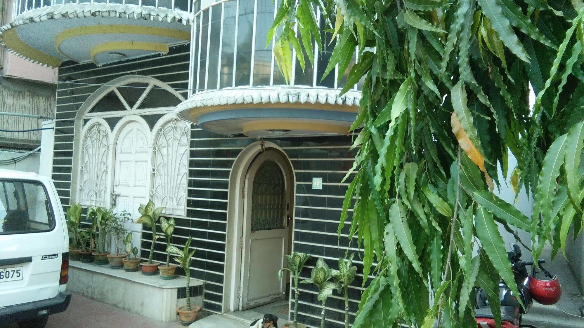 New Hotel White Palace Kolkata Exterior photo